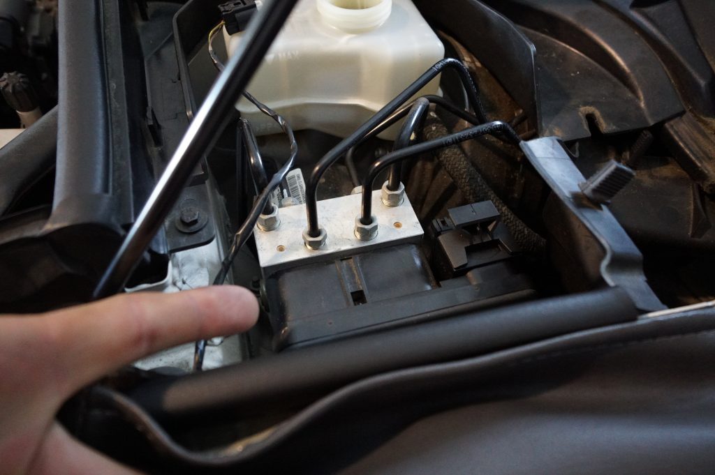 BMW e92 ABS修理 車検整備 BMW車検センターのJスクエア